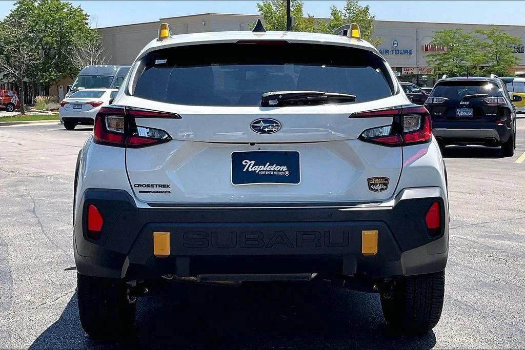 Used 2025 White Subaru Wilderness image 3