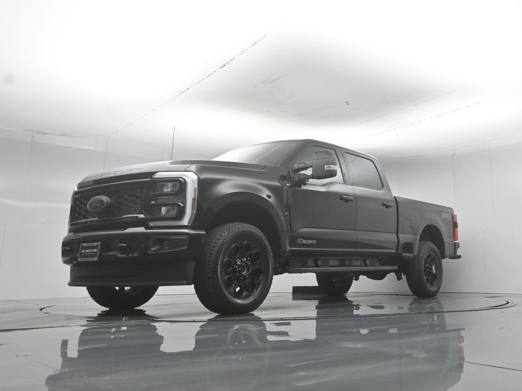 New 2026 Agate Black Metallic Ford XLT image 44