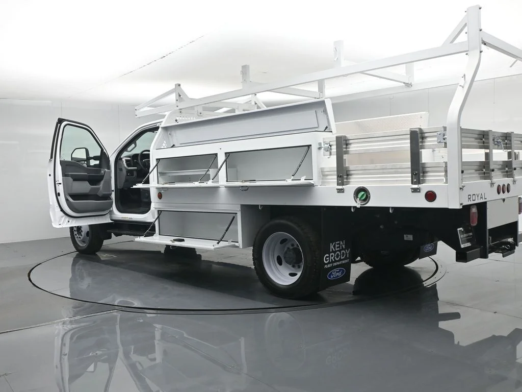 New 2025 Oxford White Ford XL image 34