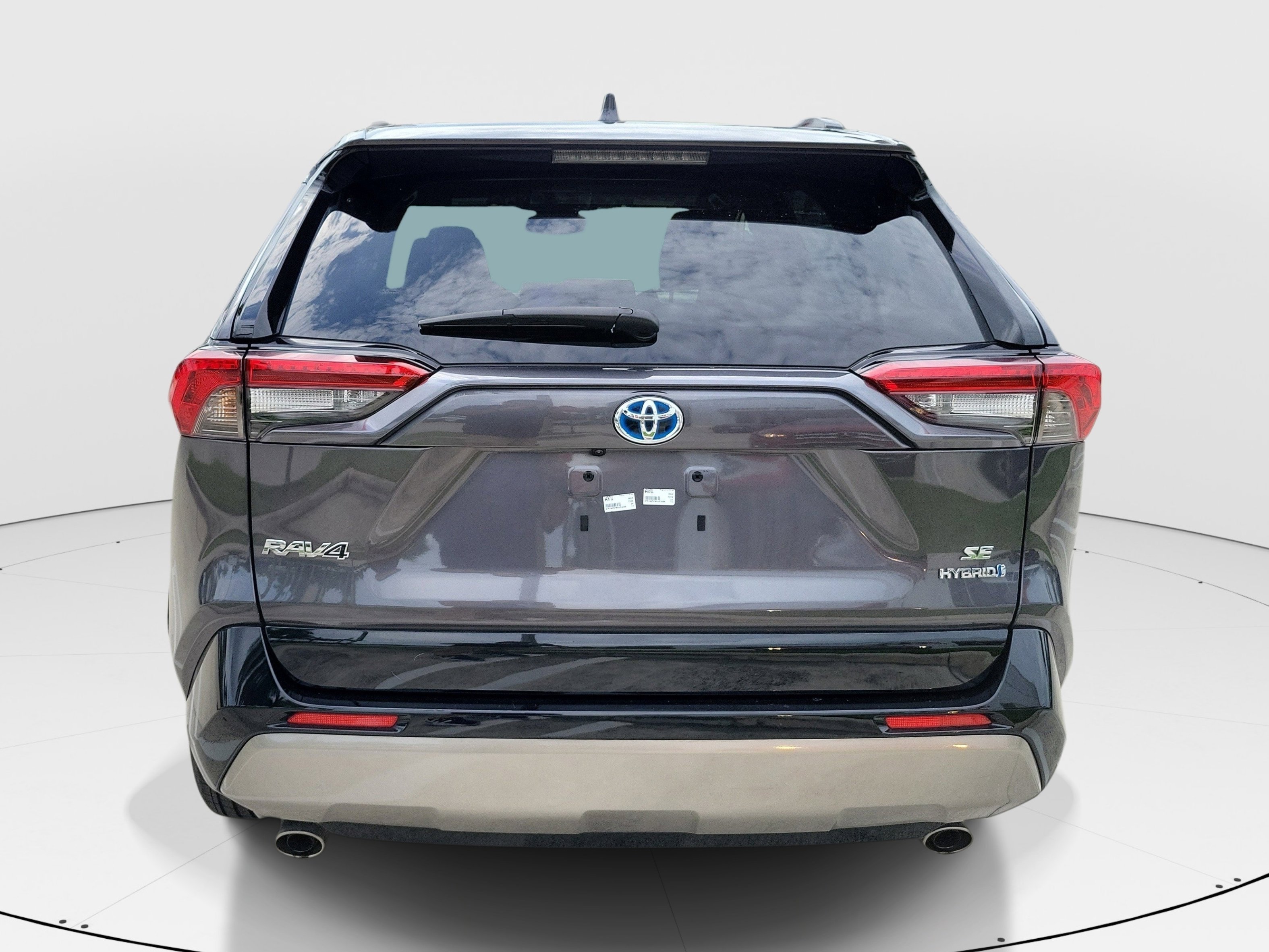 Used 2024 Magnetic Gray Metallic Toyota SE image 6
