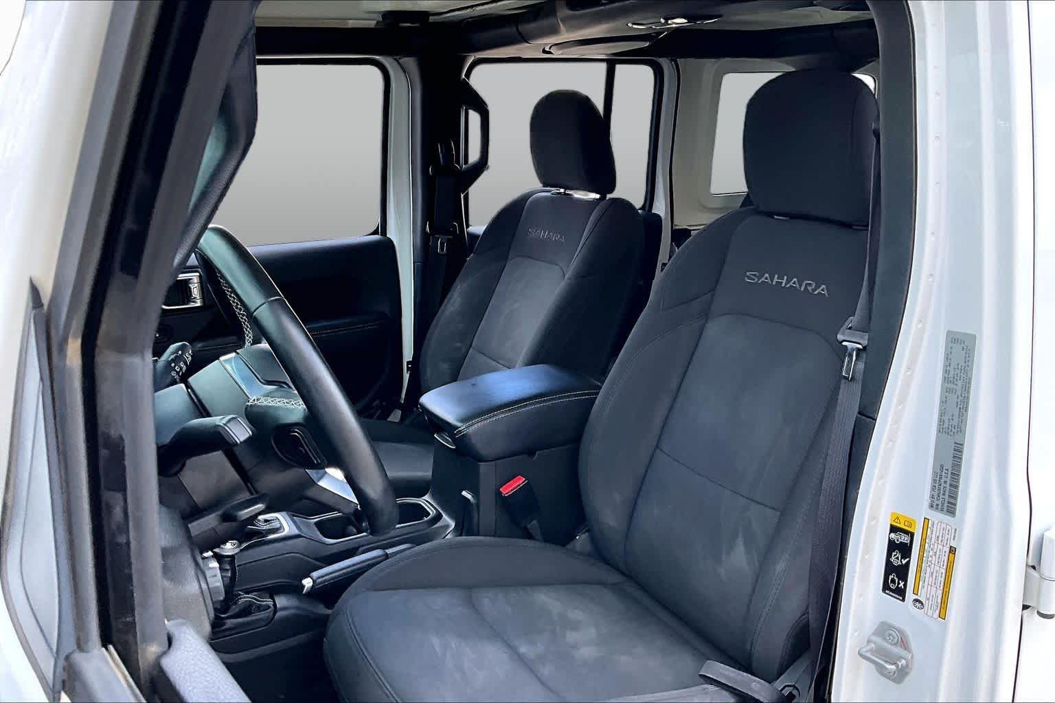 Used 2023 Bright White Clearcoat Jeep Sahara image 8