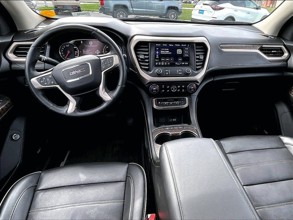 Used 2023 White Frost Tricoat GMC Denali image 21