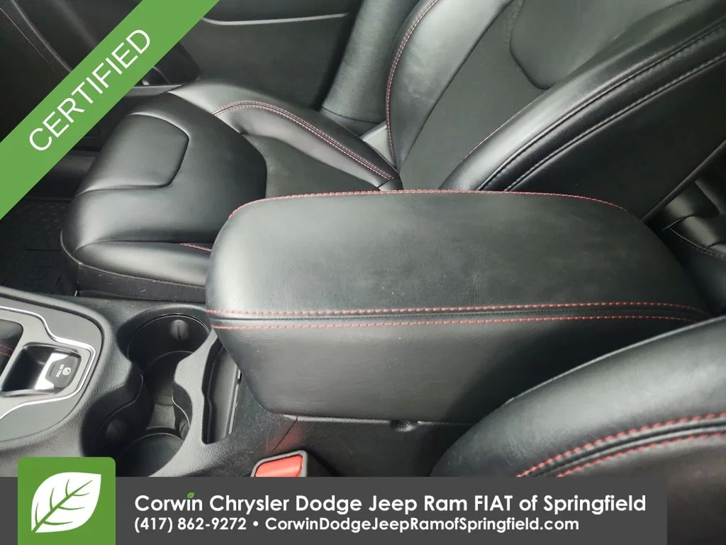 Used 2022 Gray Jeep Trailhawk image 27