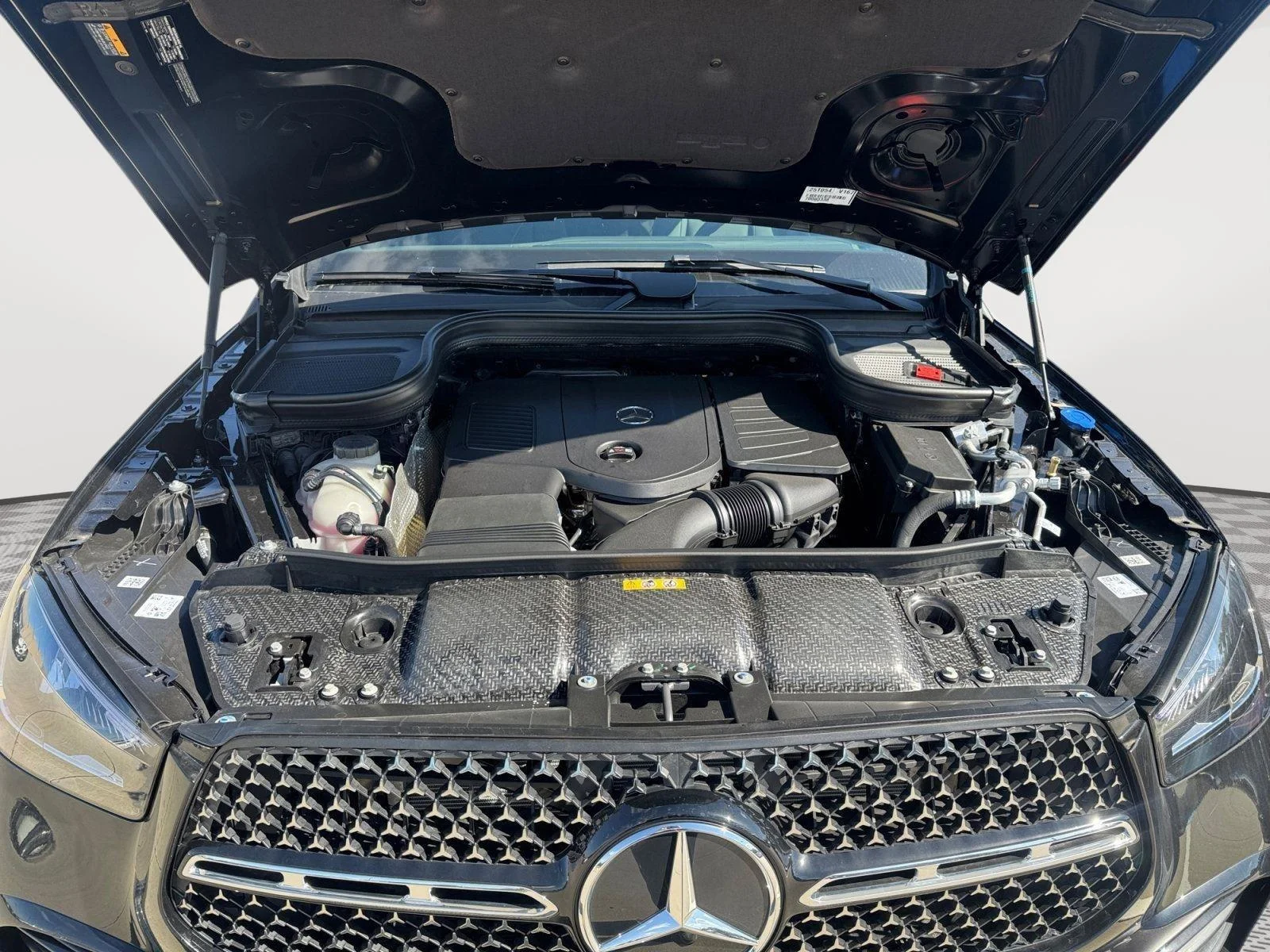 New 2026 Obsidian Black Metallic Mercedes-Benz GLE 350 image 29