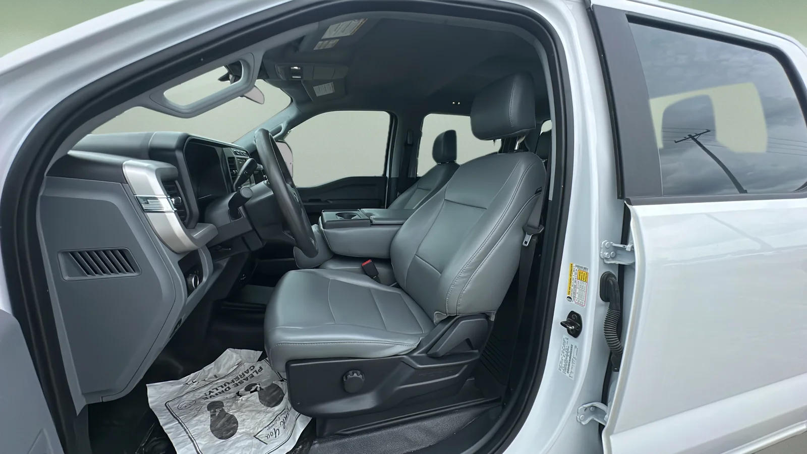 Used 2024 White Ford XL image 17