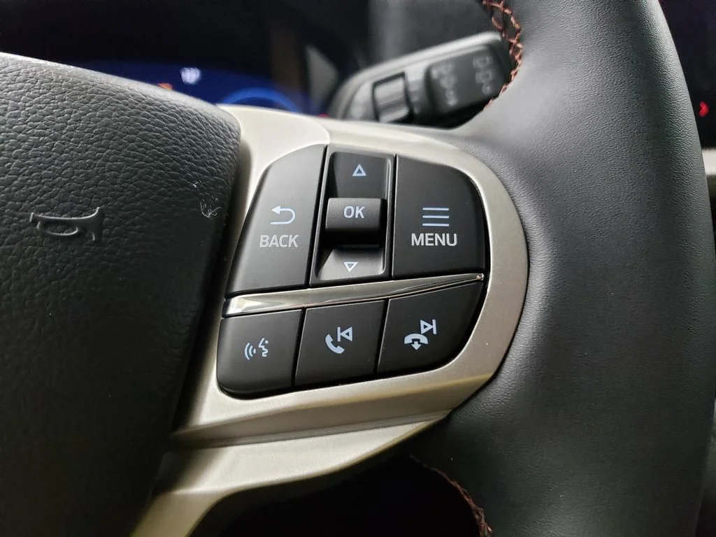 New 2026 Agate Black Metallic Ford Active image 23