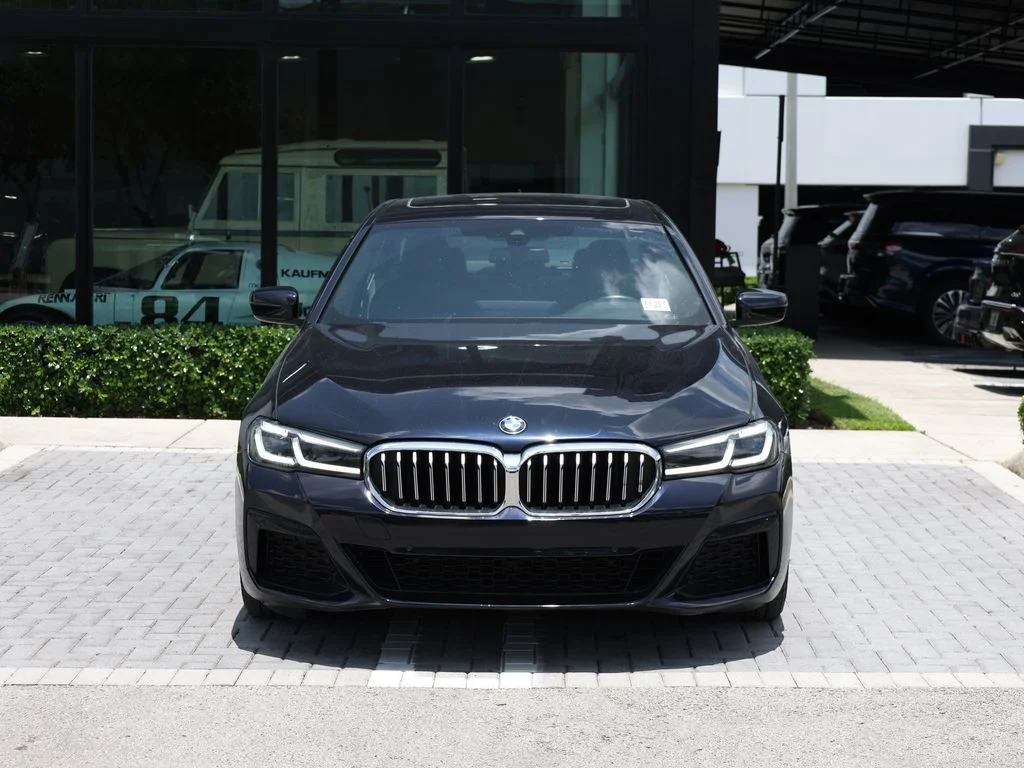 Used 2023 Black BMW 530i xDrive image 3
