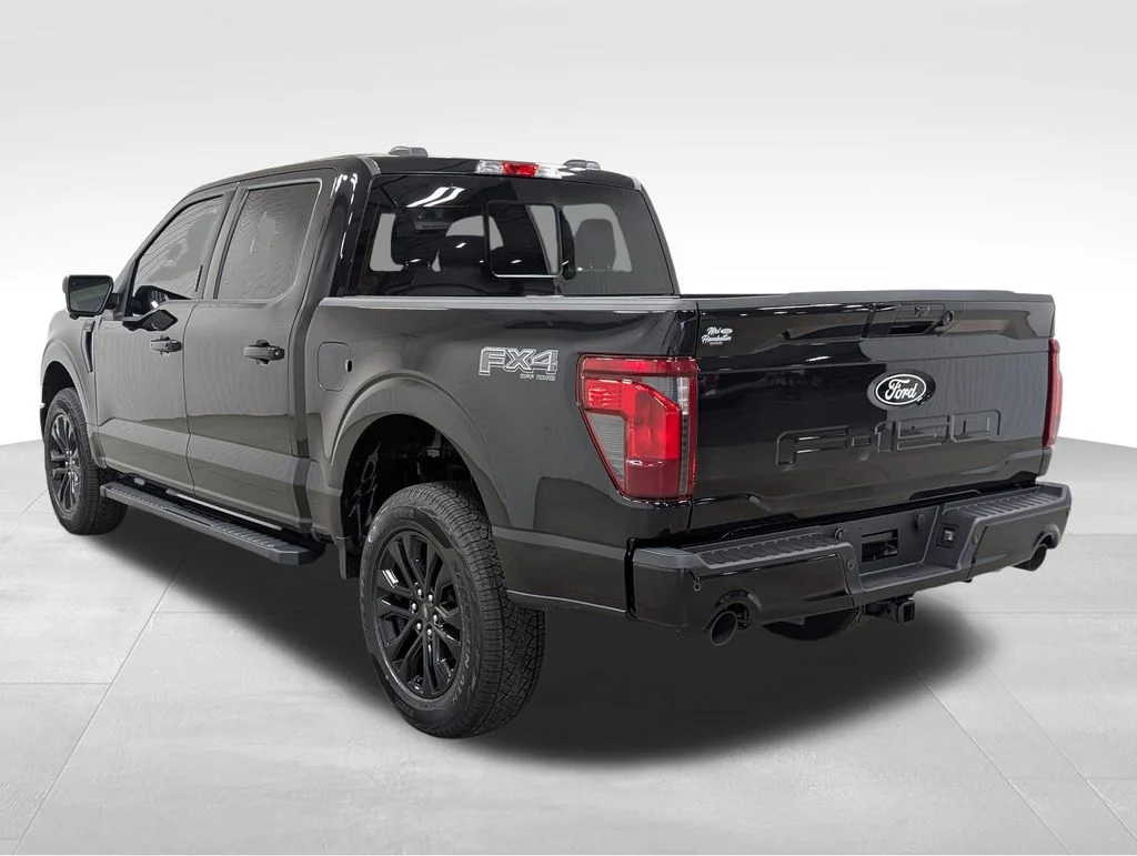 New 2026 Agate Black Metallic Ford XLT image 28