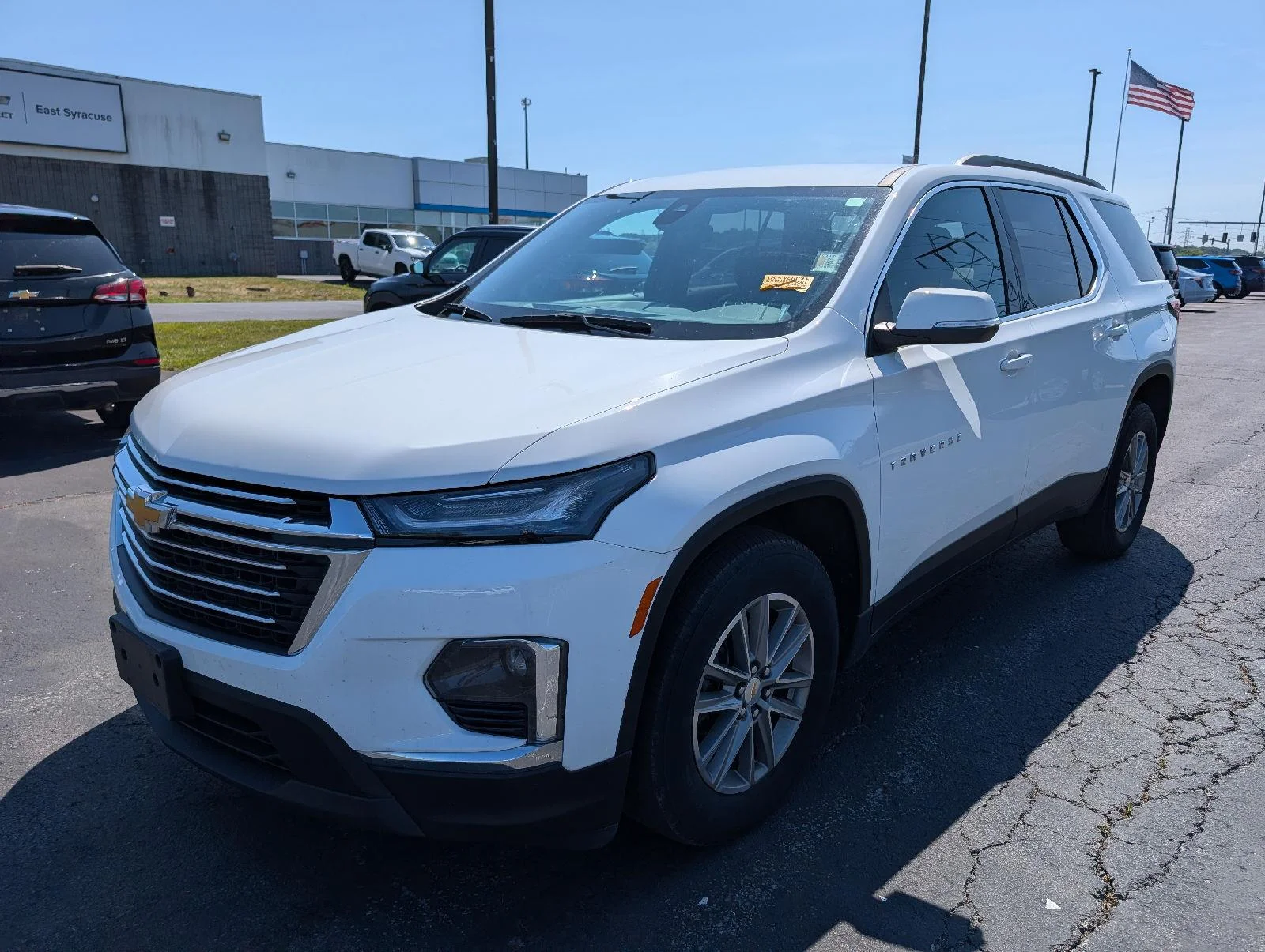 Used 2023 Summit White Chevrolet LT Cloth image 4