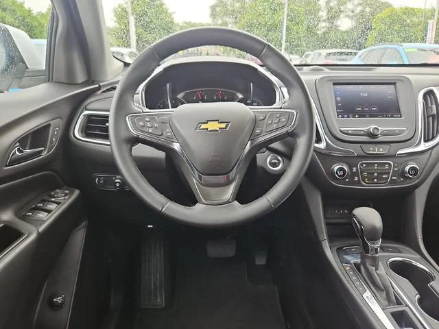Used 2024 Summit White Chevrolet LT image 13