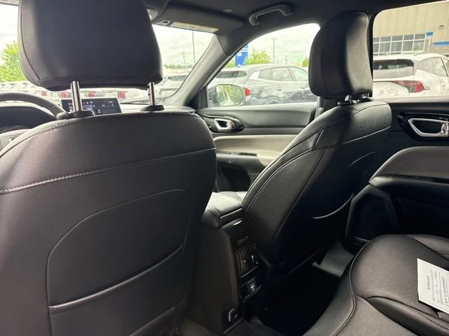 Used 2025 White Jeep Limited image 26