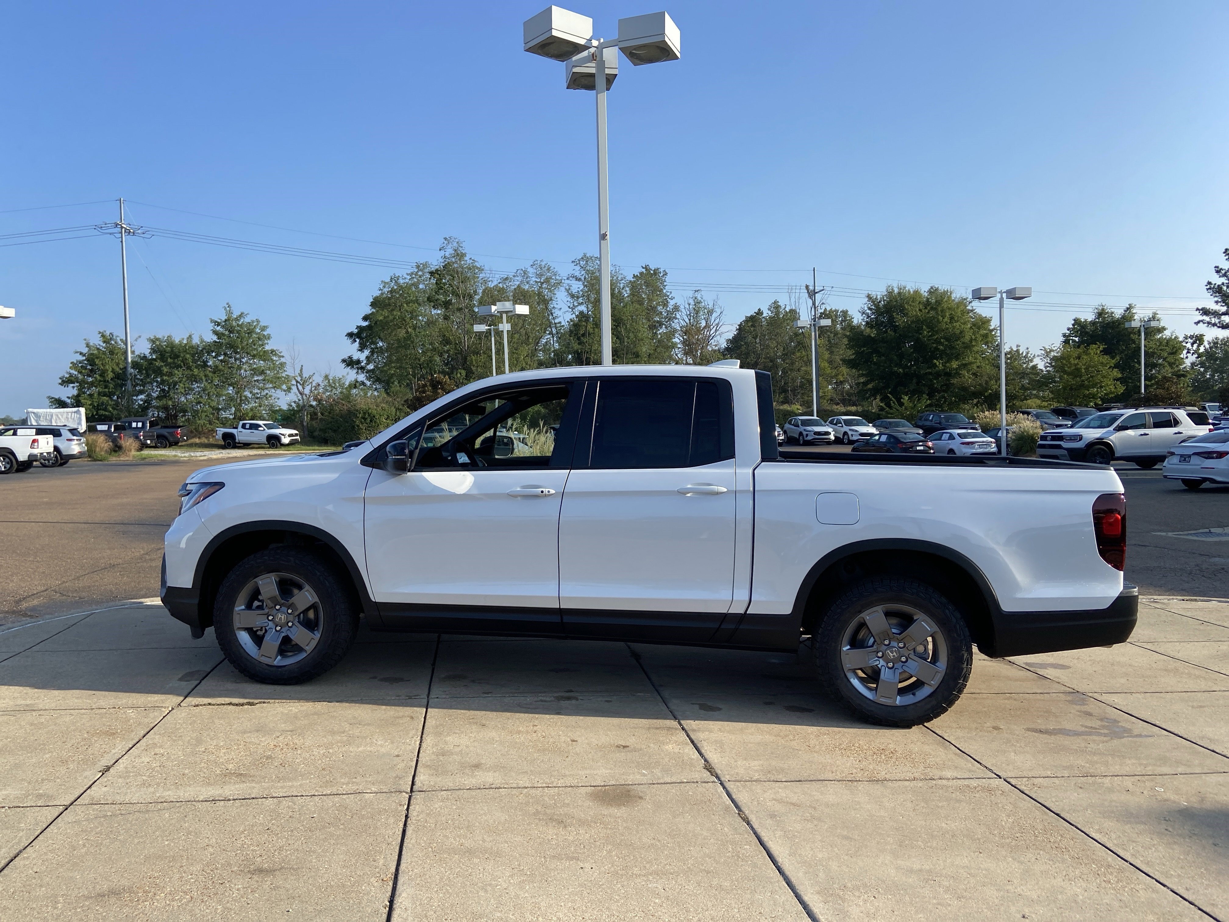 2026 Honda Ridgeline TrailSport - Photo 6