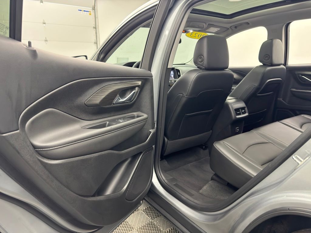 Used 2023 Sterling Metallic GMC SLT image 38