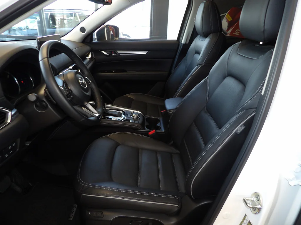 Certified Used 2025 Rhodium White Metallic Mazda 2.5 S Premium Plus image 26