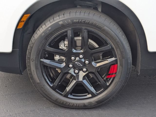 Used 2023 Summit White Chevrolet LT image 29