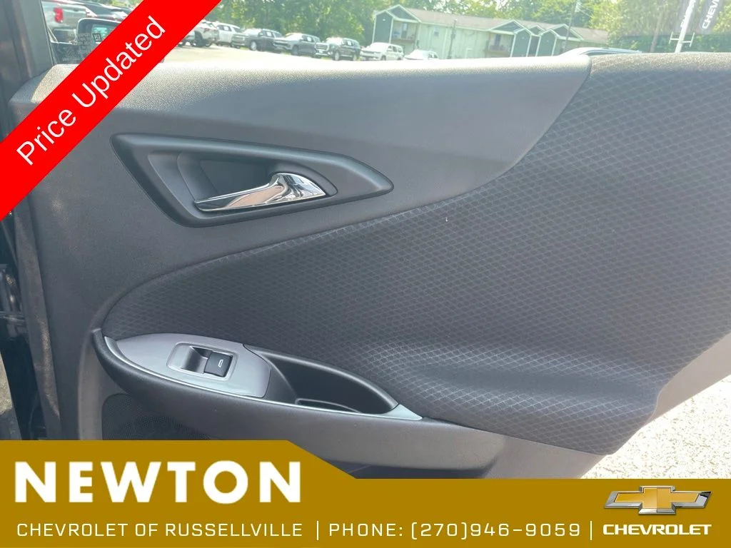Used 2025 Black Metallic Chevrolet RS image 28