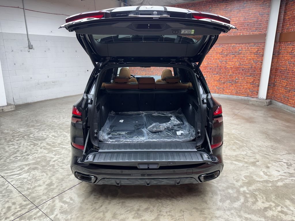 New 2026 Black BMW xDrive40i image 25