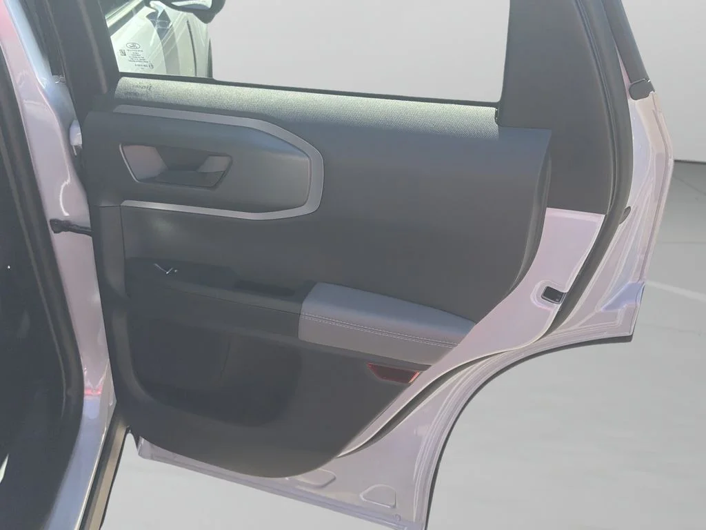 New 2026 Space White Metallic Ford Badlands® image 46
