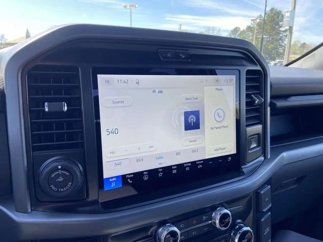 New 2026 Oxford White Ford XLT image 18
