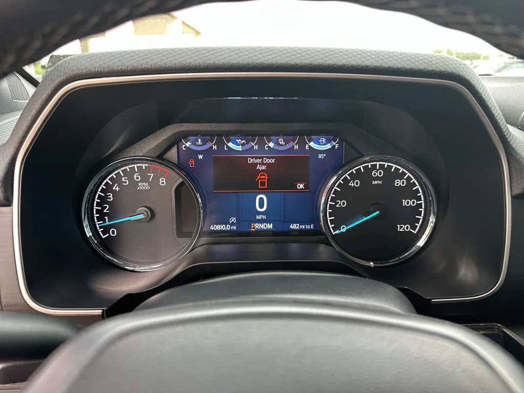Used 2023 Oxford White Ford XLT image 22