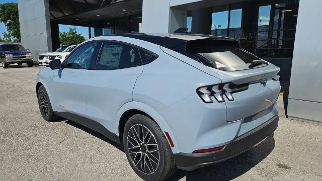 New 2026 Glacier Gray Metallic Tri-coat Ford Premium AWD image 18