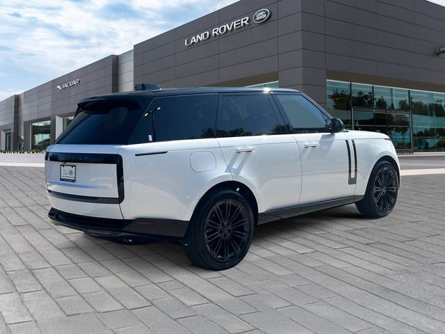 New 2026 Ostuni Pearl White Land Rover SE image 5