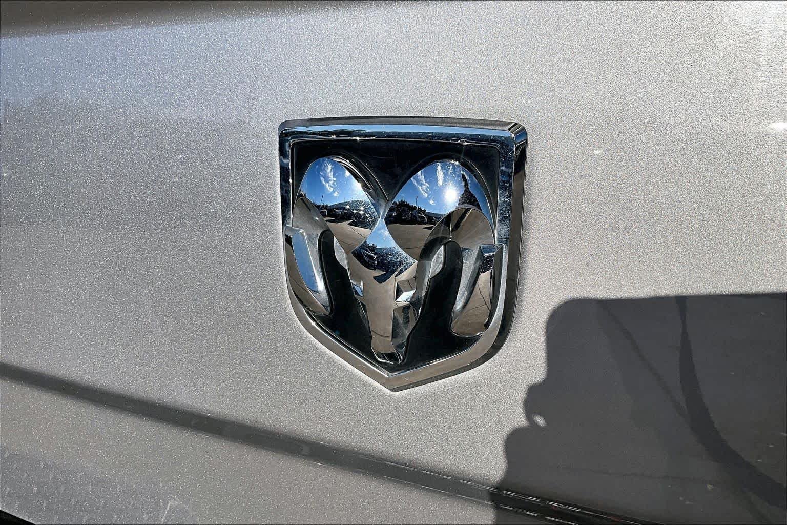 Used 2022 Billet Silver Metallic Clearcoat Ram Tradesman image 31