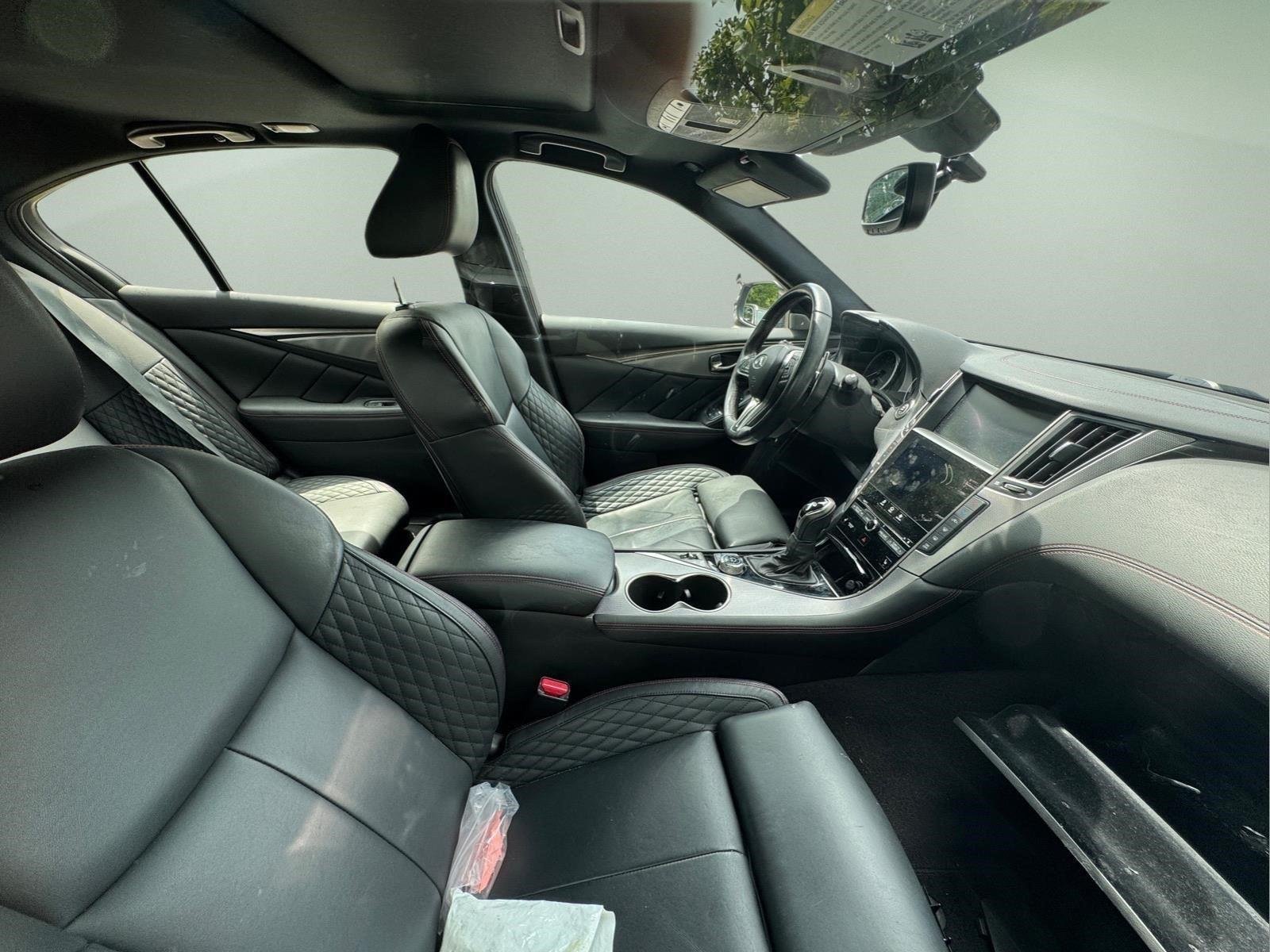 Used 2018 Iridium Blue INFINITI RED SPORT 400 image 17