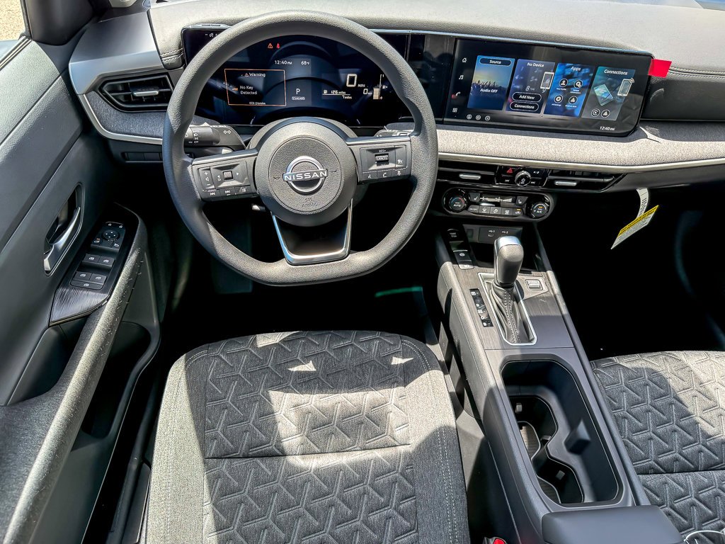 New 2026 Aspen White Tricoat/Super Black Nissan SV image 12