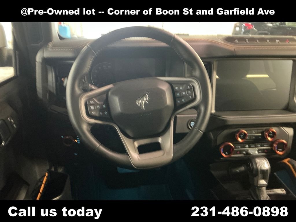 Used 2024 Silver Ford Badlands image 17