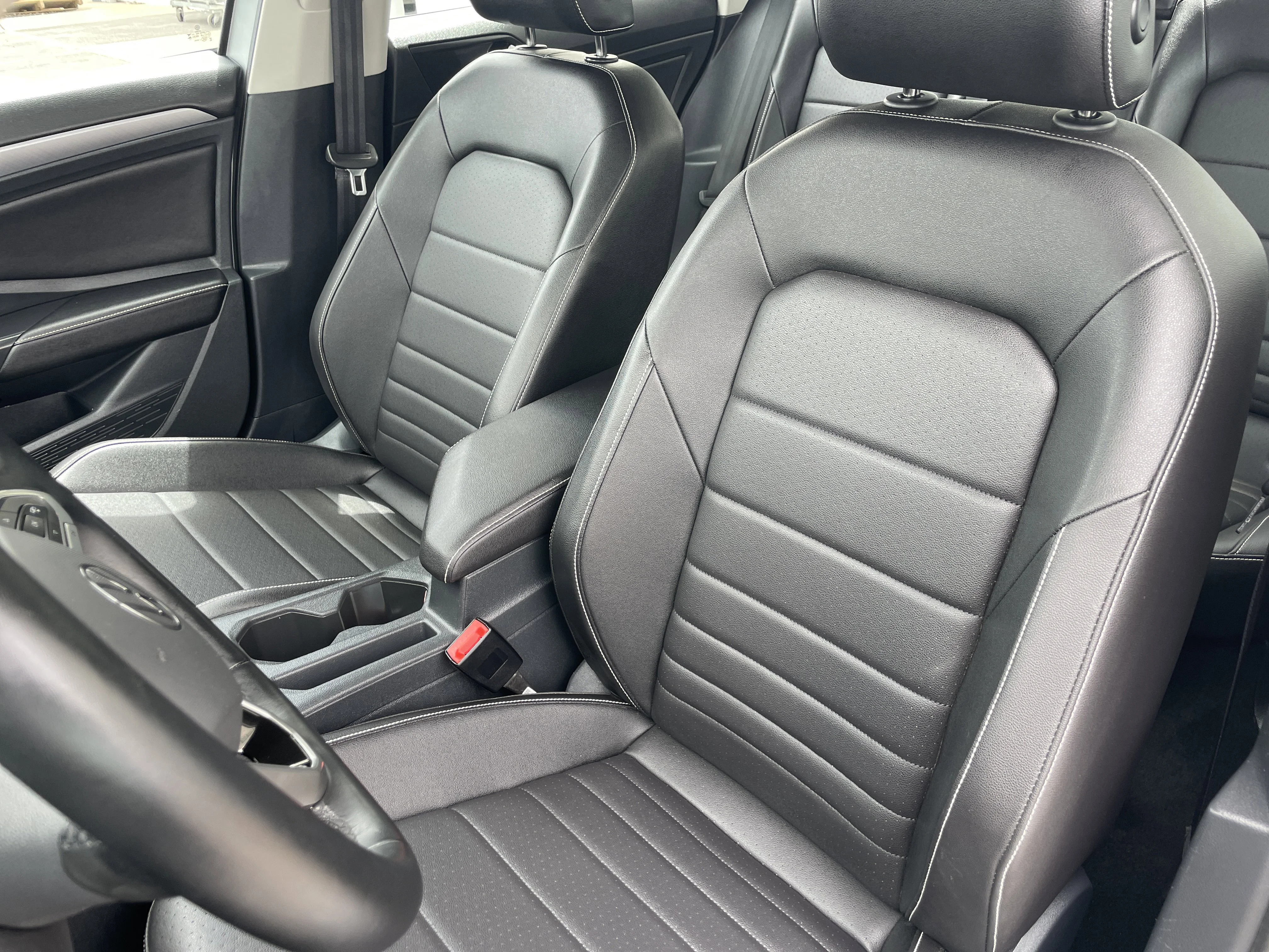 2024 Volkswagen Jetta SE - Photo 24