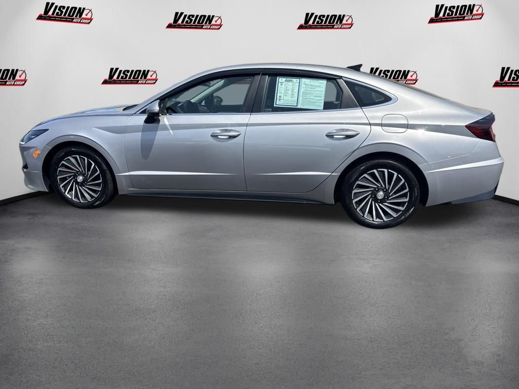 Used 2023 Silver Hyundai Limited image 8