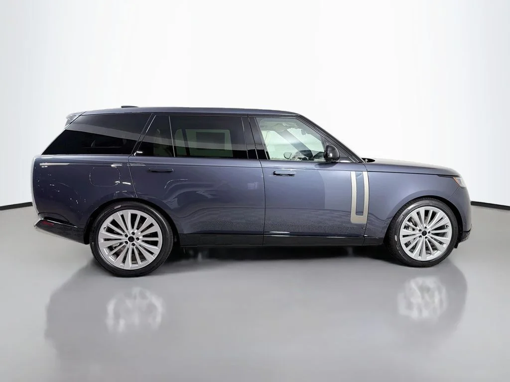 New 2026 Varesine Blue Land Rover SE 7 Seats image 4