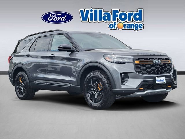 New 2026 Carbonized Gray Metallic Ford Tremor® image 1
