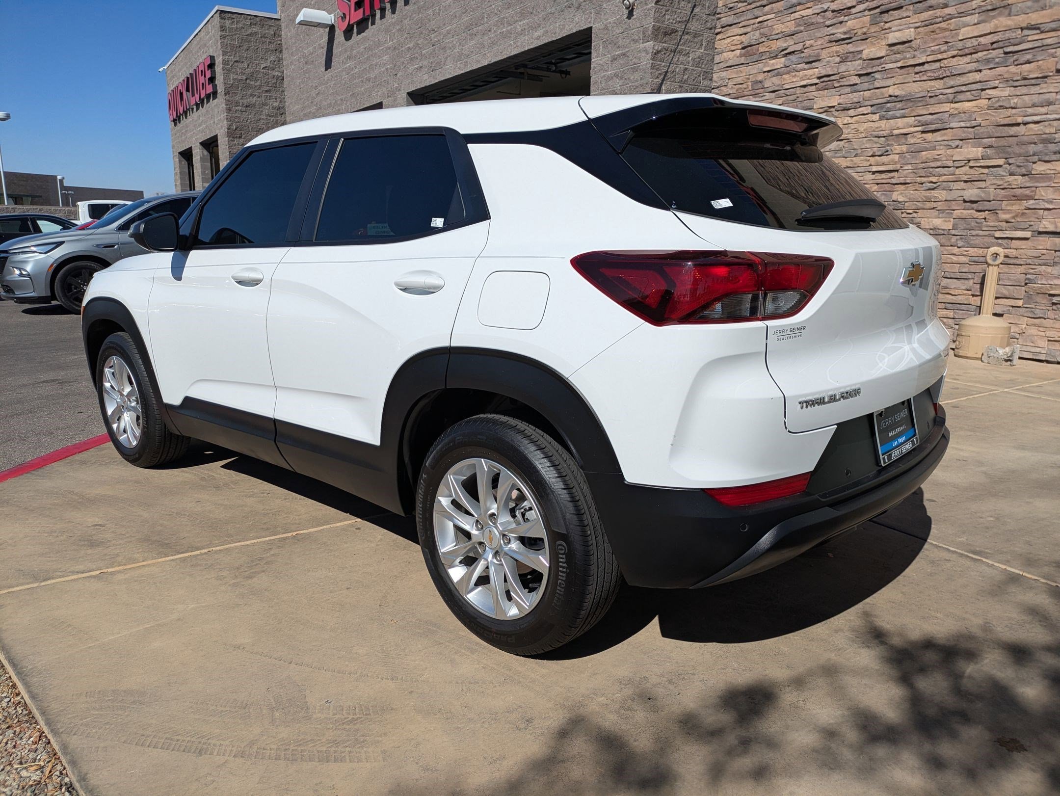 Used 2021 Summit White Chevrolet LS image 4