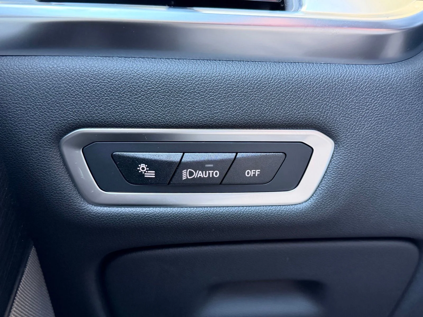 New 2027 Mineral White Metallic BMW xDrive40i image 25