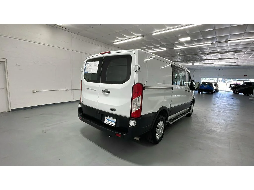 Used 2024 Oxford White Ford 130 WB 3.5L V6 1 Owner image 8