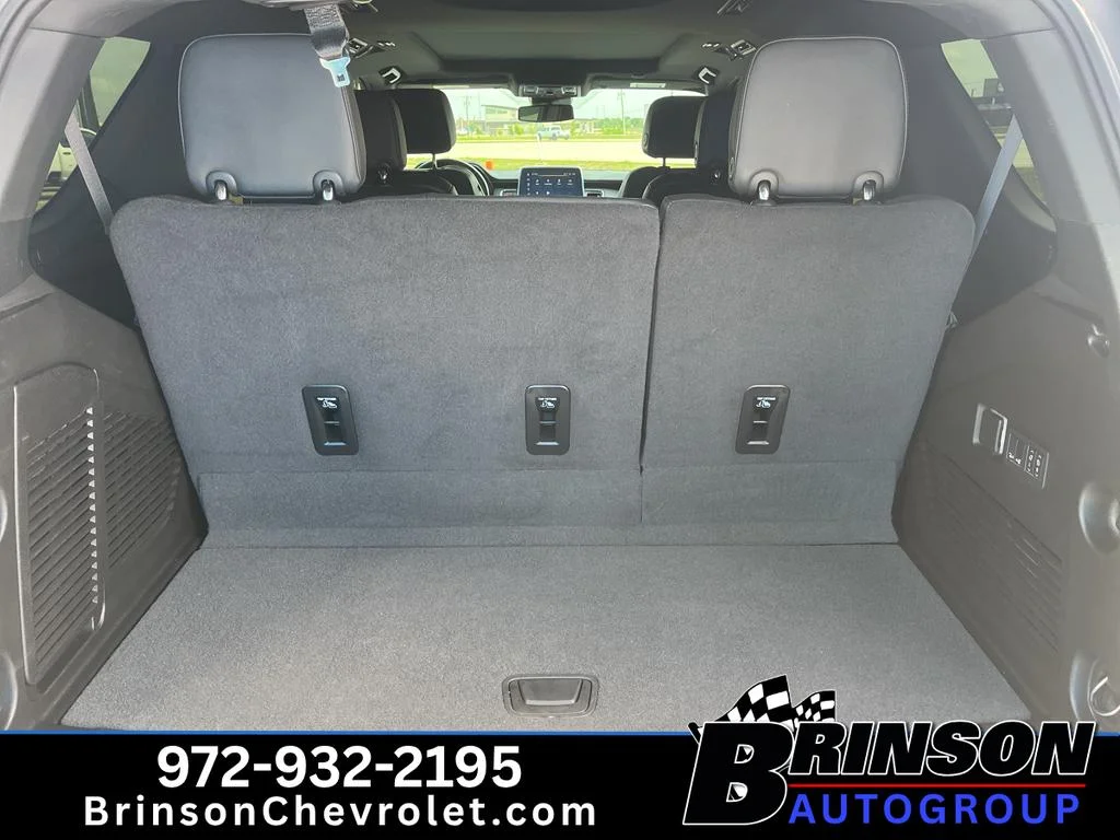 Used 2024 Summit White Chevrolet Z71 image 17