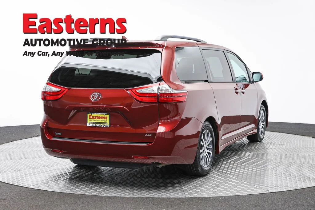 Used 2019 Red Toyota XLE image 5