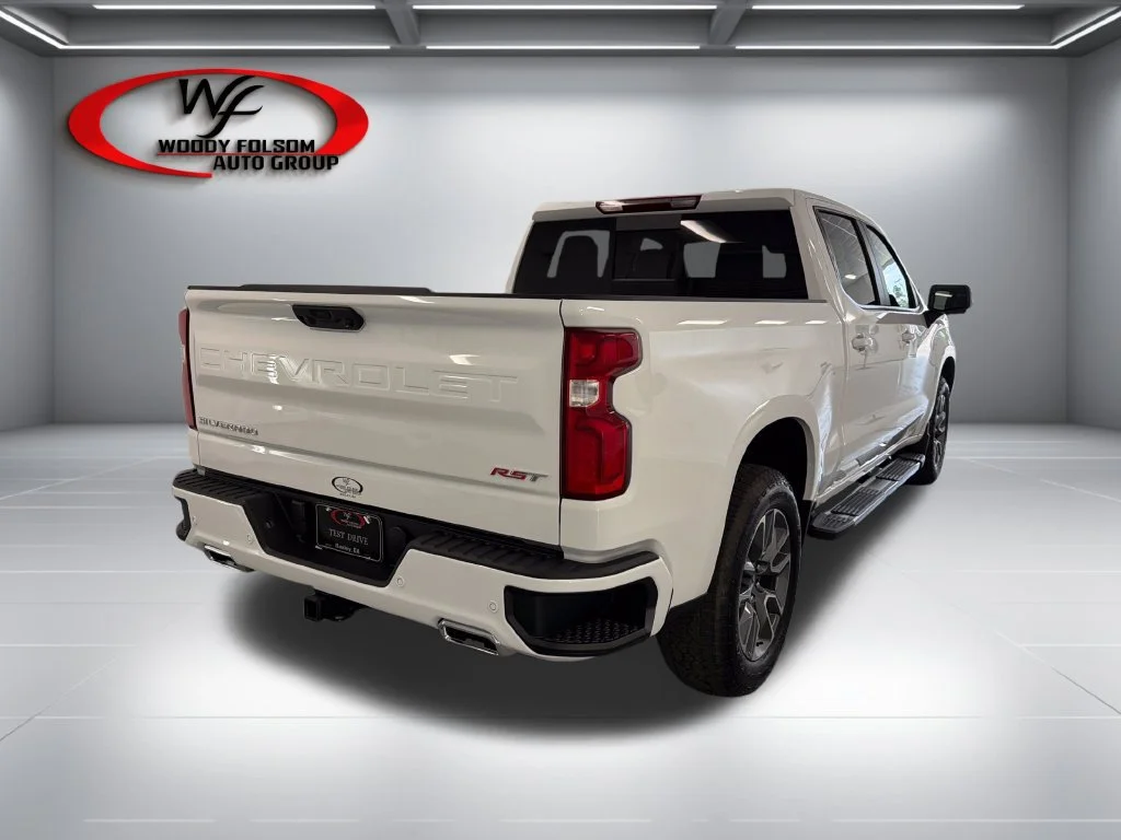 New 2026 Summit White Chevrolet RST image 6