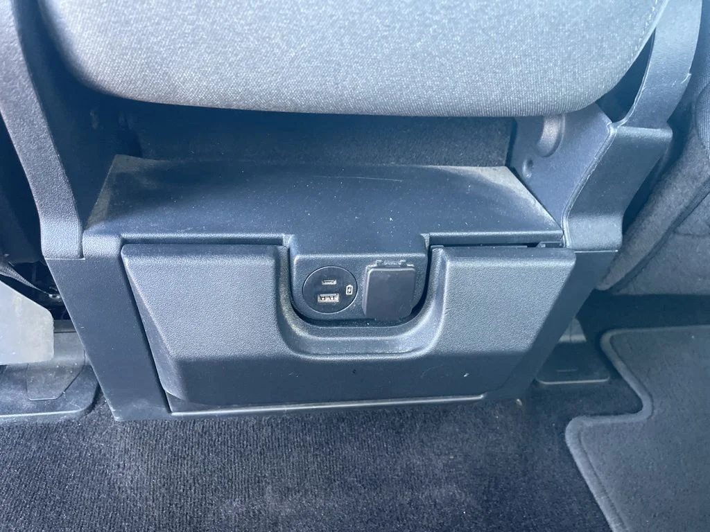 Used 2022 Silver Ford XLT image 15