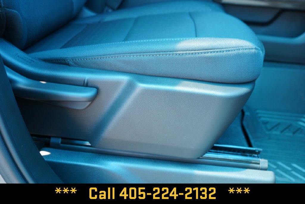 New 2026 Special Exterior Color Chevrolet LT image 24