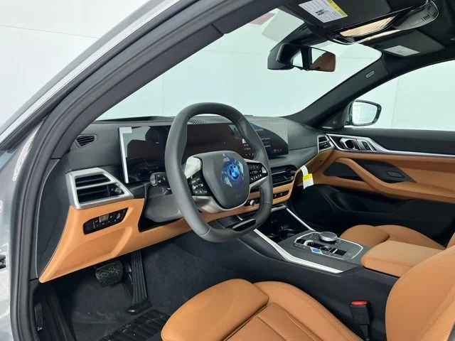 New 2026 Skyscraper Grey Metallic BMW xDrive40 image 8