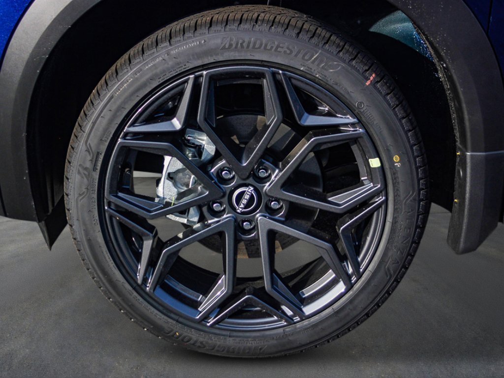 New 2026 Deep Blue Pearl Nissan SR image 7