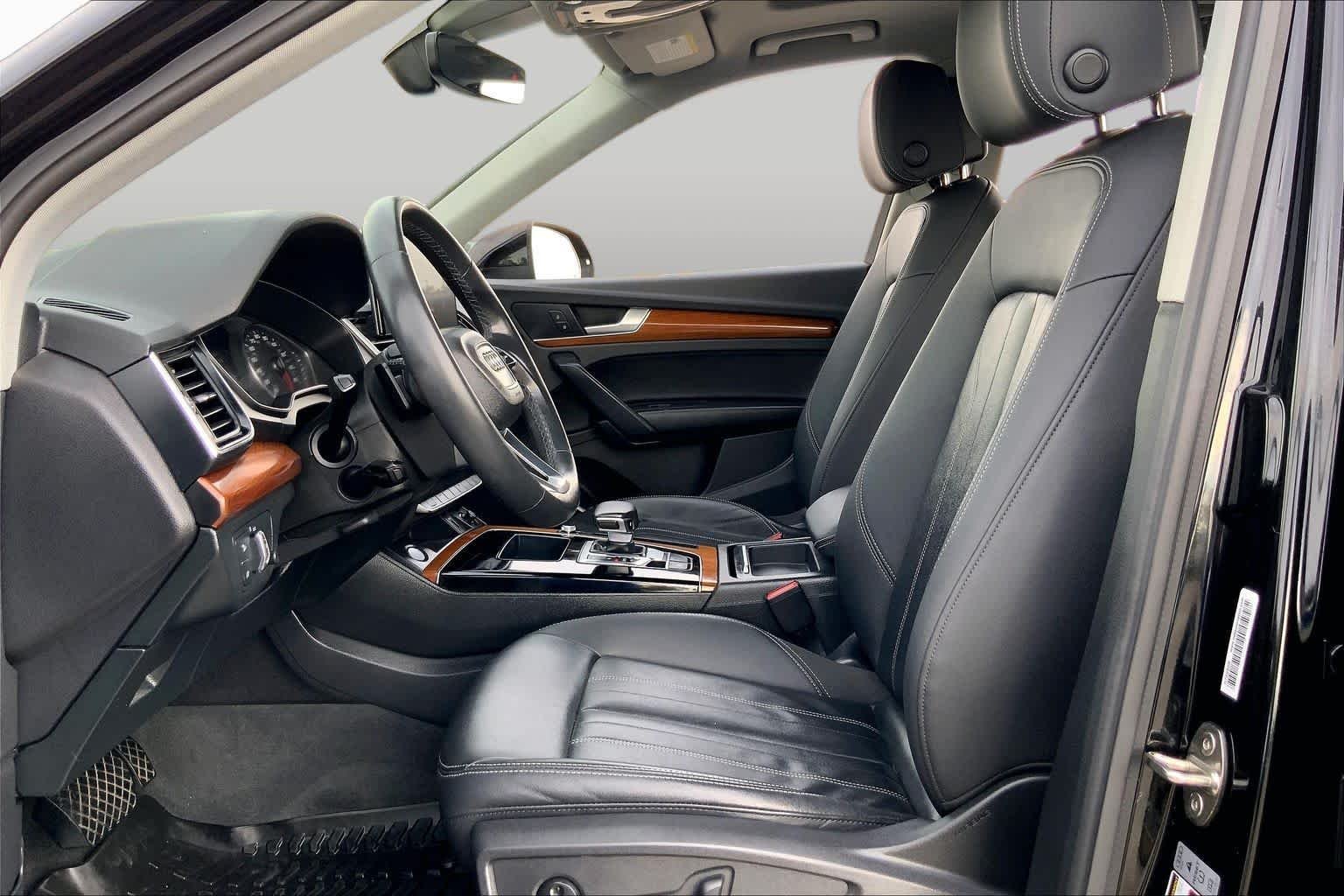 Used 2022 Mythos Black Metallic Audi S line Premium image 8