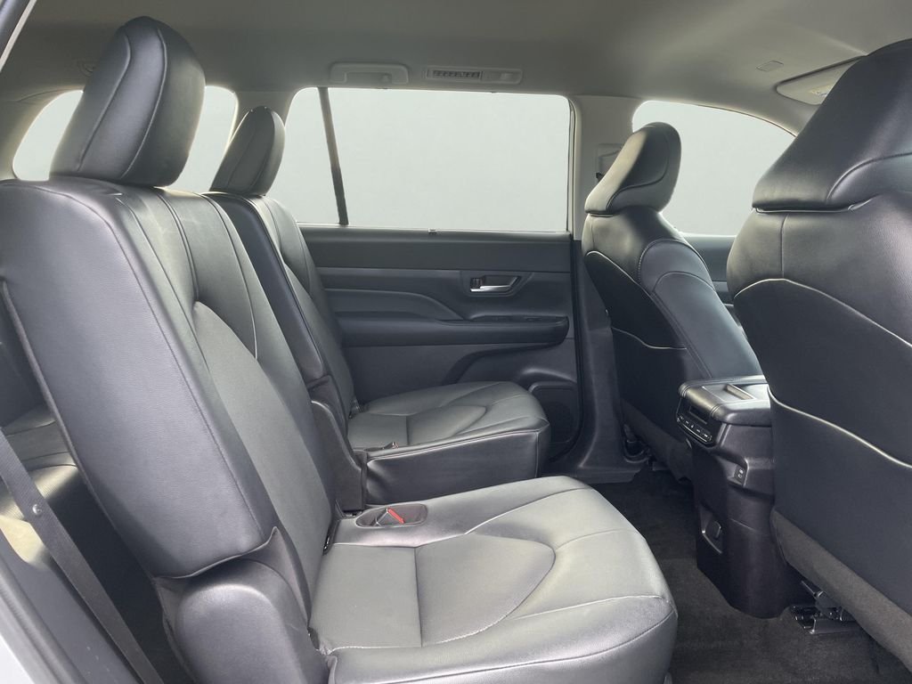 Certified Used 2025 Silver Toyota XLE image 12