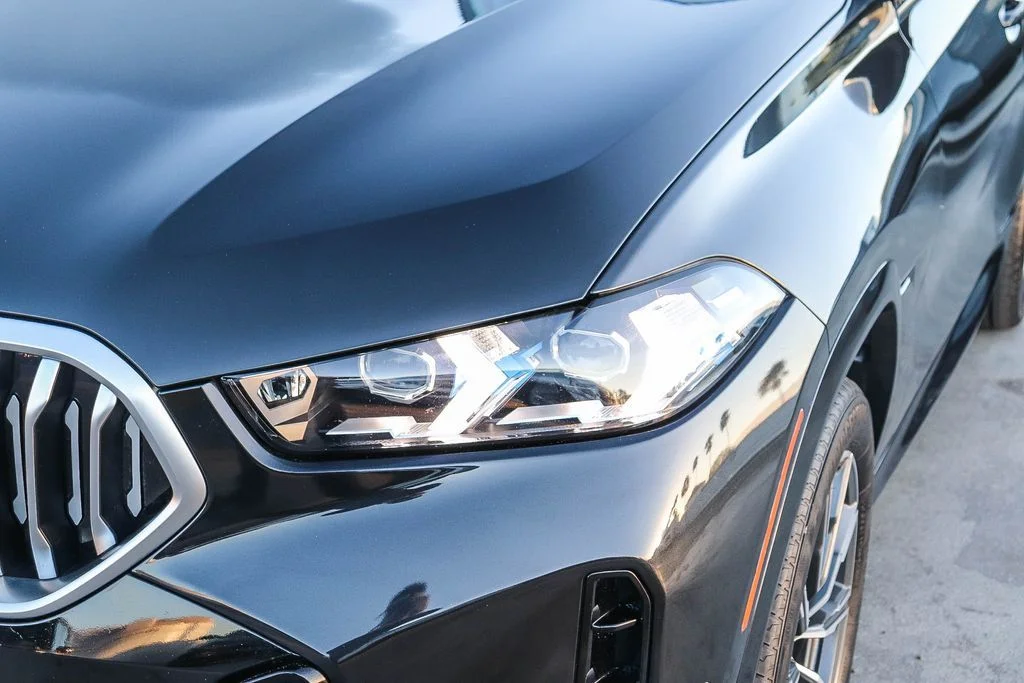 Used 2024 Black BMW xDrive40i image 5