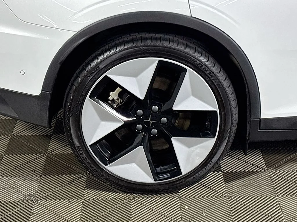 Used 2024 White Polestar Long Range Dual Motor image 24
