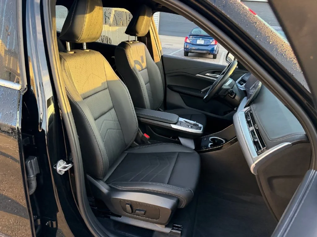 Used 2024 Black BMW xDrive28i image 20