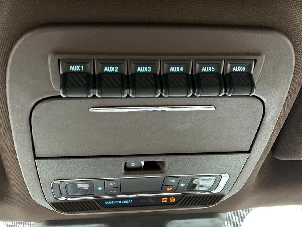 Used 2025 Blue Ford King Ranch image 42
